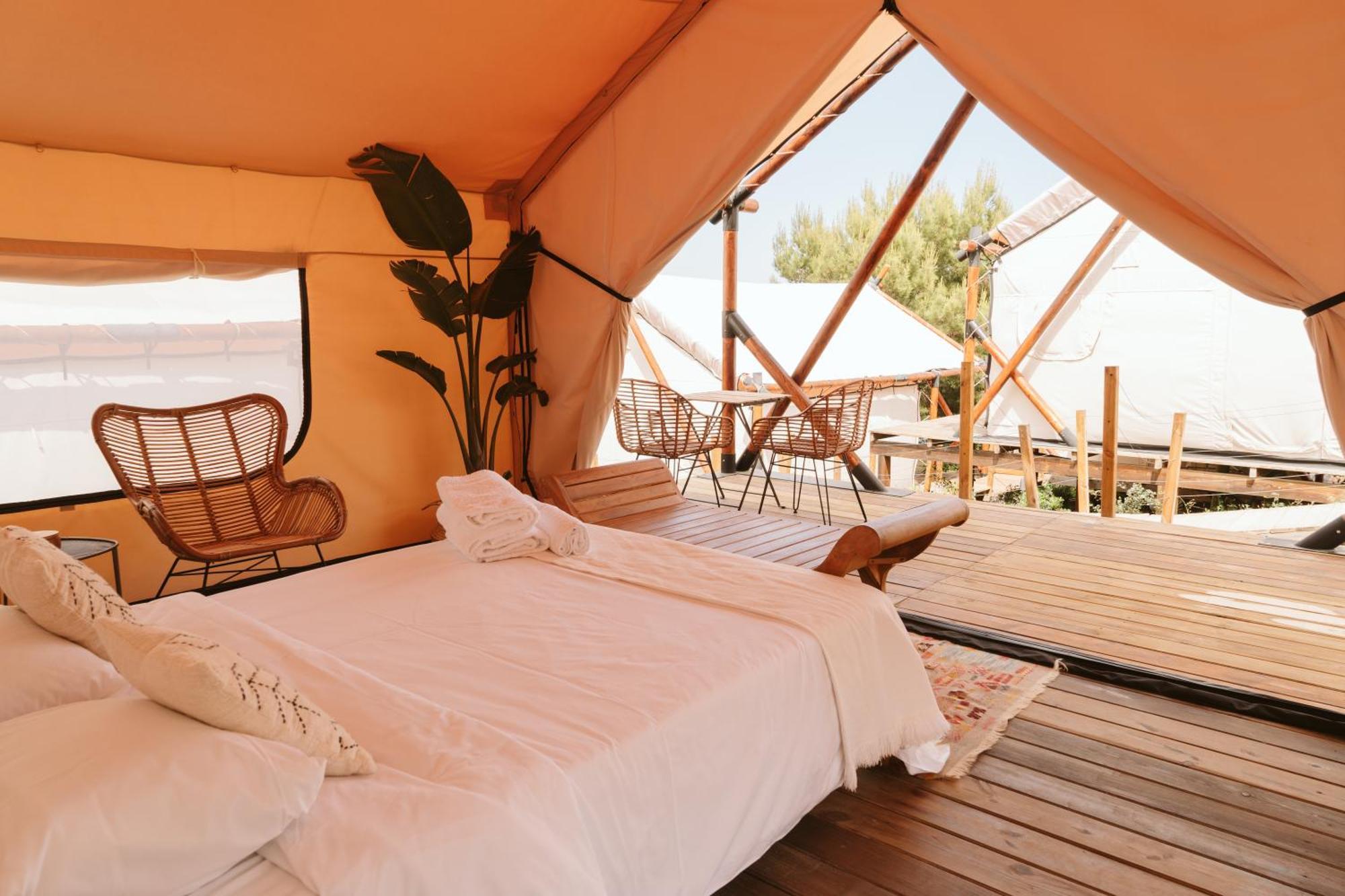 Luxe tent Dreamsea Mediterranean Camp Benitachell